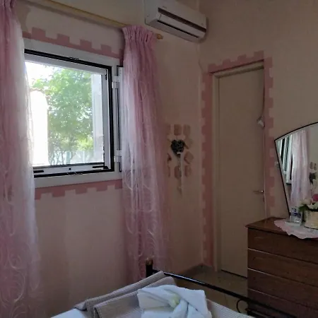 Ralloy Hoyse Ferienhaus *