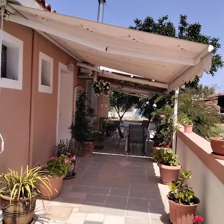 Ralloy Hoyse * Sami (Kefalonia)