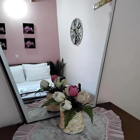 Ralloy Hoyse * Sami (Kefalonia)