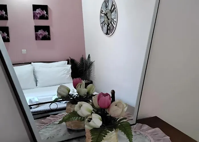 Ralloy Hoyse * Sami (Kefalonia)